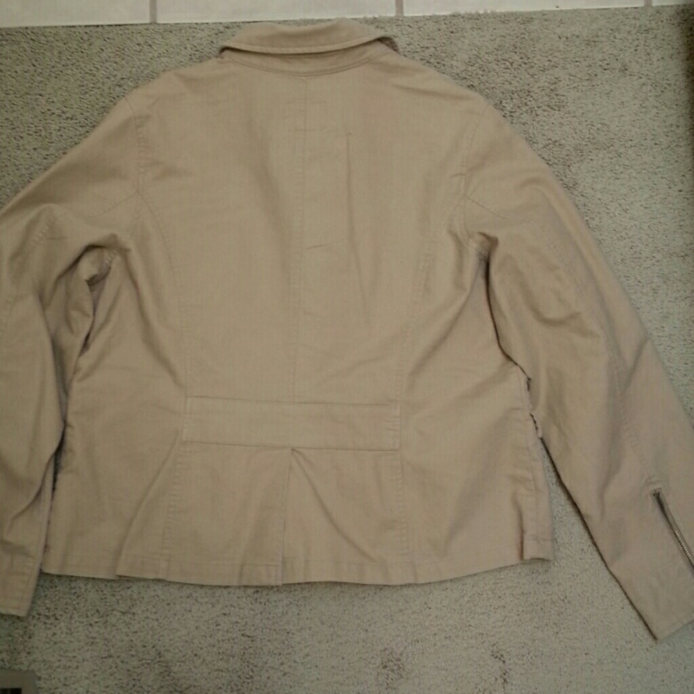 Old Navy Jacket - Picture 4 of 6